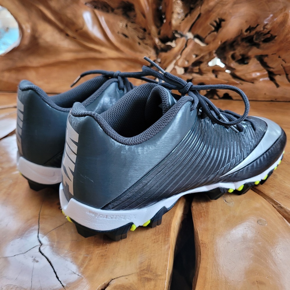 Nike Mens Vapor Shark 2 Cleats Size 10 Black Silver Football Athletic Shoes - Picture 2 of 14